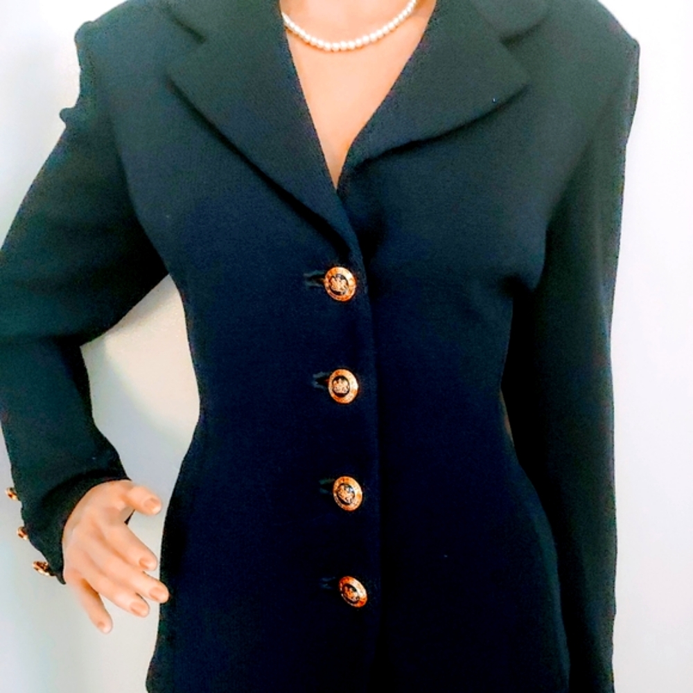 ST JOHN BASIC TIMELESS 6/8 SANTANA KNIT MARIE GRAY NAVY GOLD LOGOS SKIRT SUIT - Picture 2 of 8